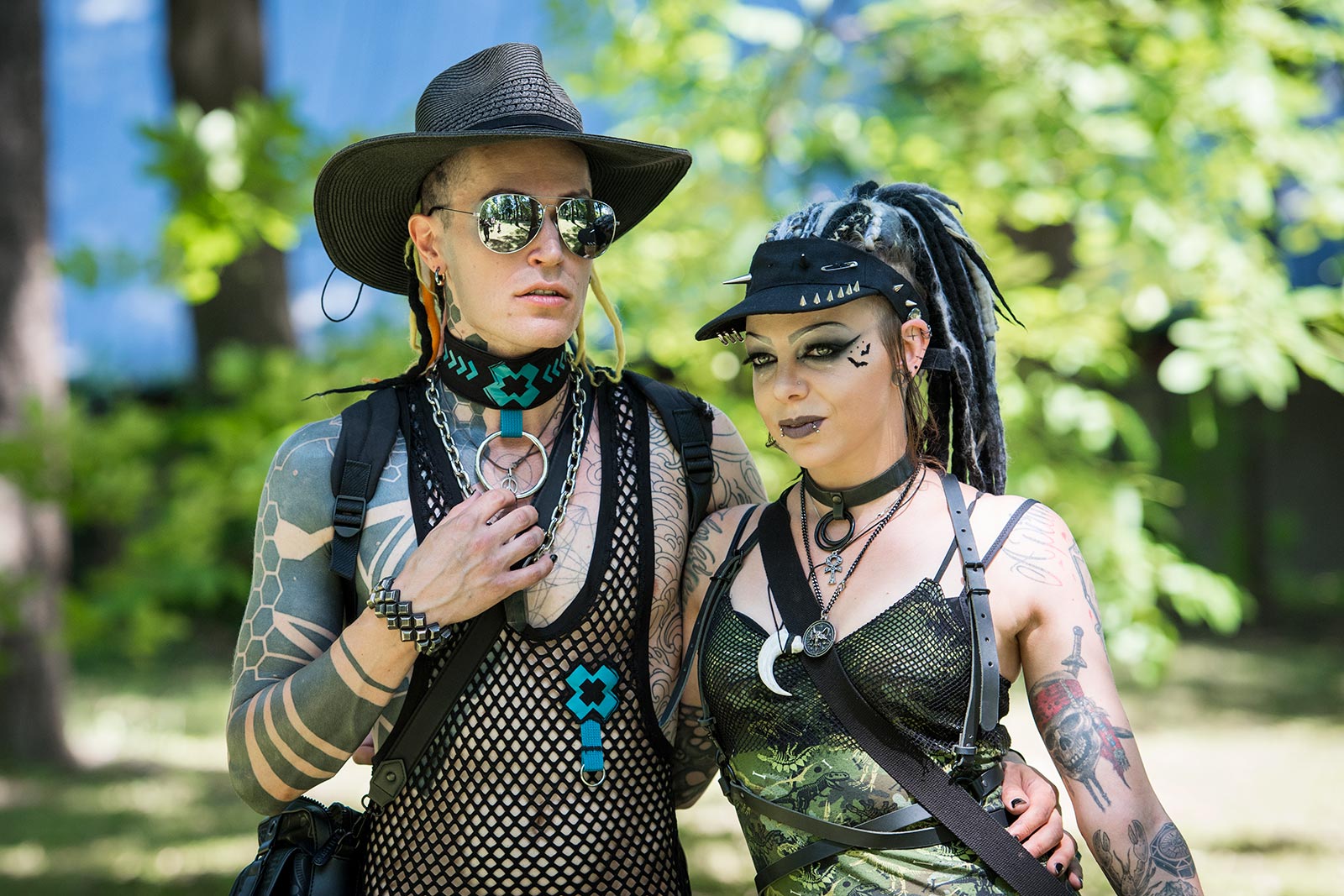 Uczestnicy Castle Party Festiwal 2023 urządzili sobie piknik