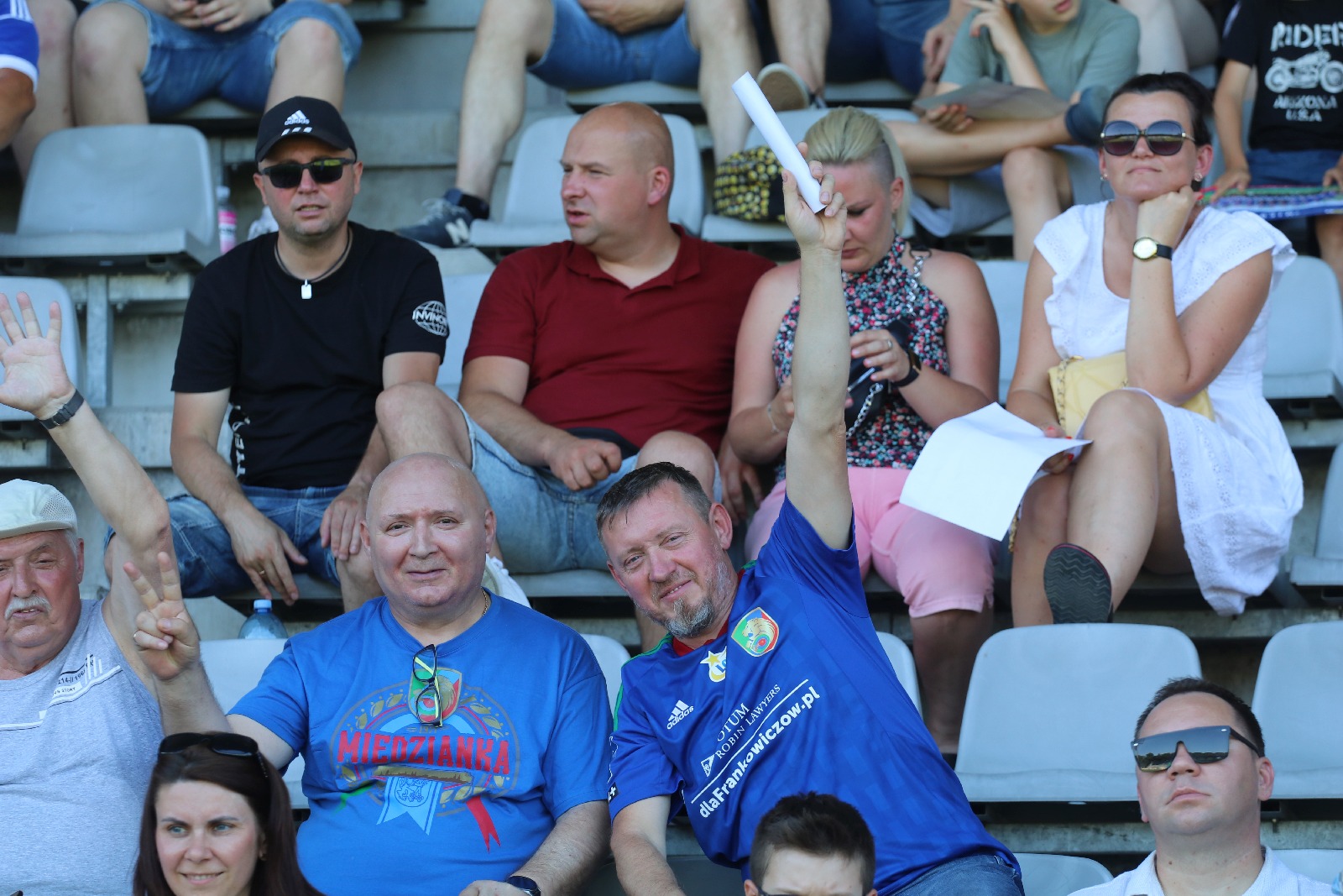 Kibice wygrali z upałem i przyszli na prezentację Miedzi