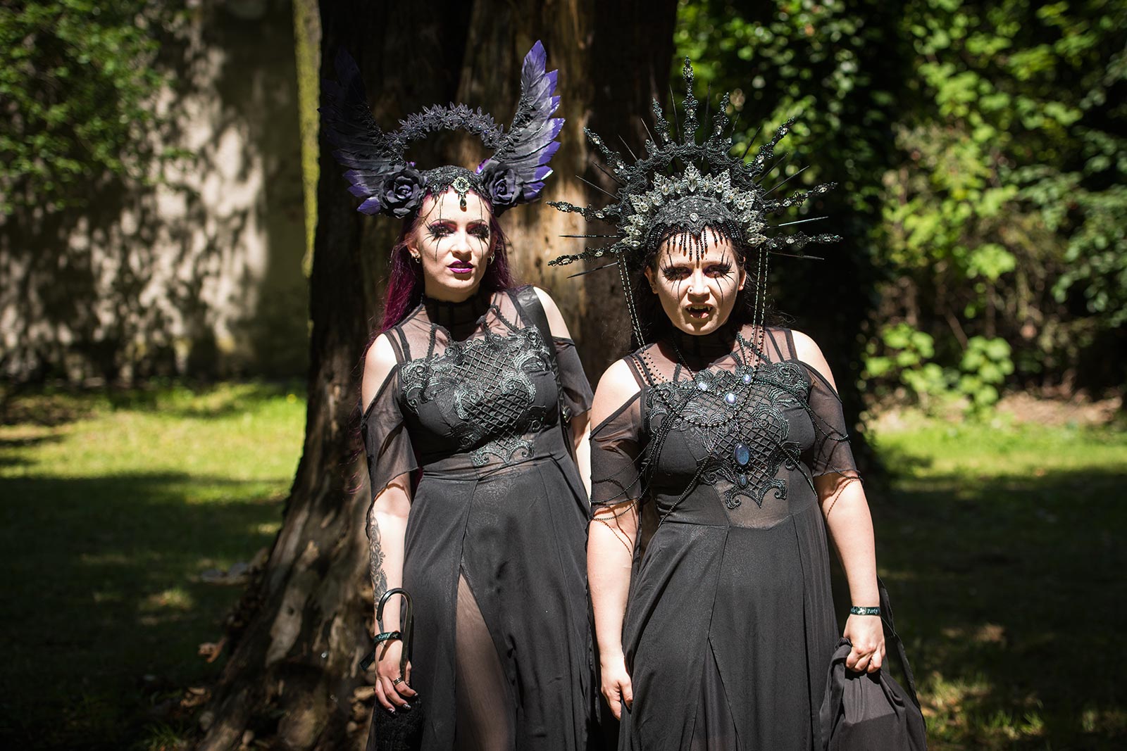 Uczestnicy Castle Party Festiwal 2023 urządzili sobie piknik