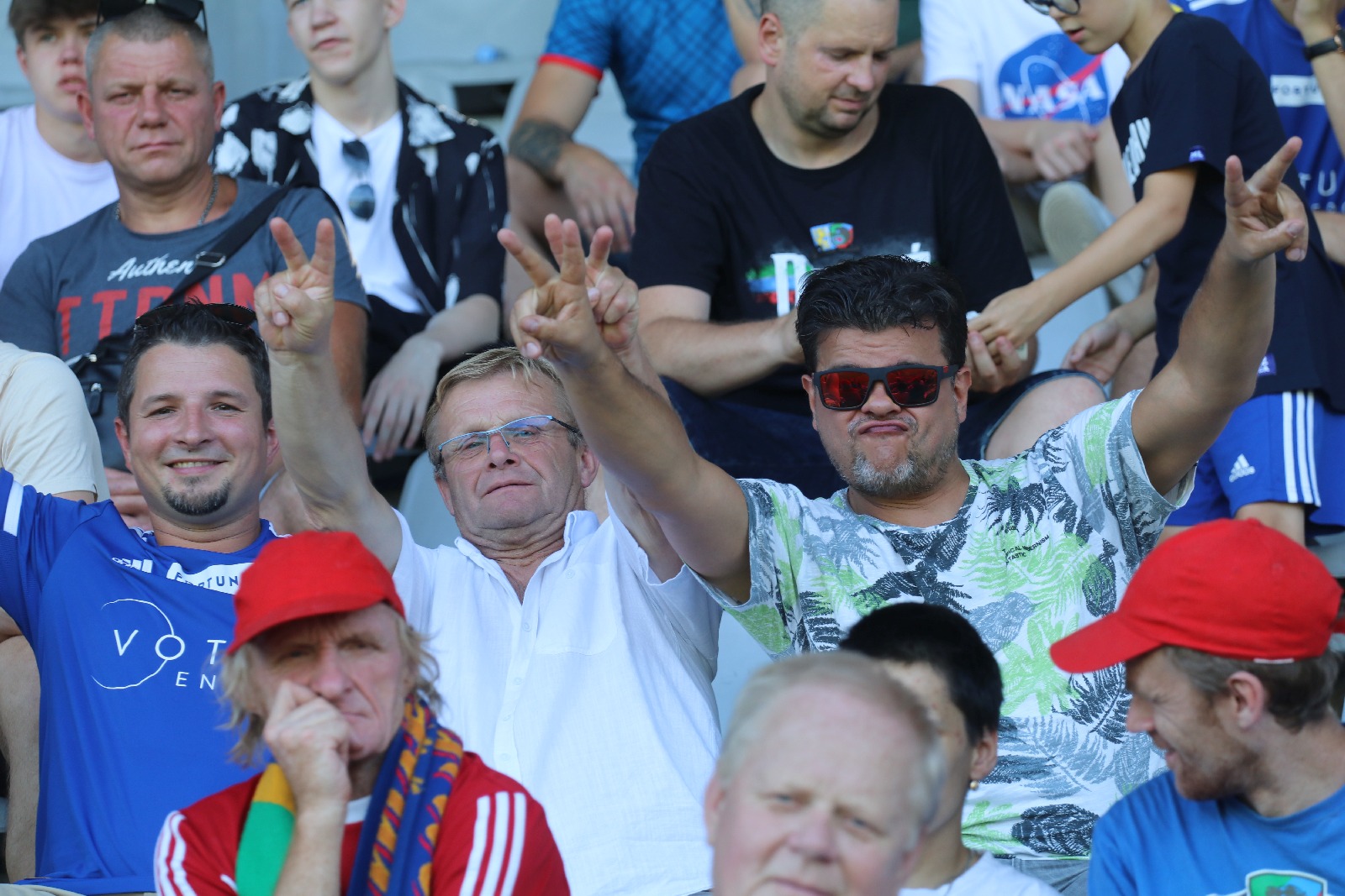 Kibice wygrali z upałem i przyszli na prezentację Miedzi
