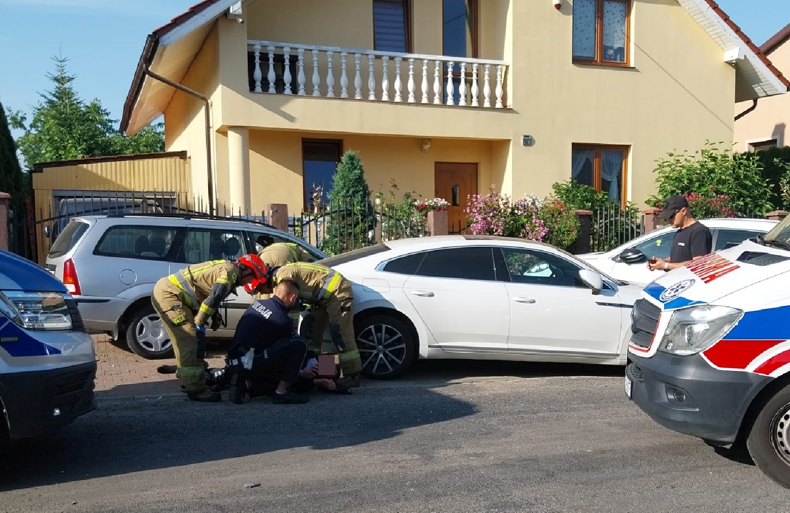 Uciekali przed policją, śmiertelnie potrącili kobietę