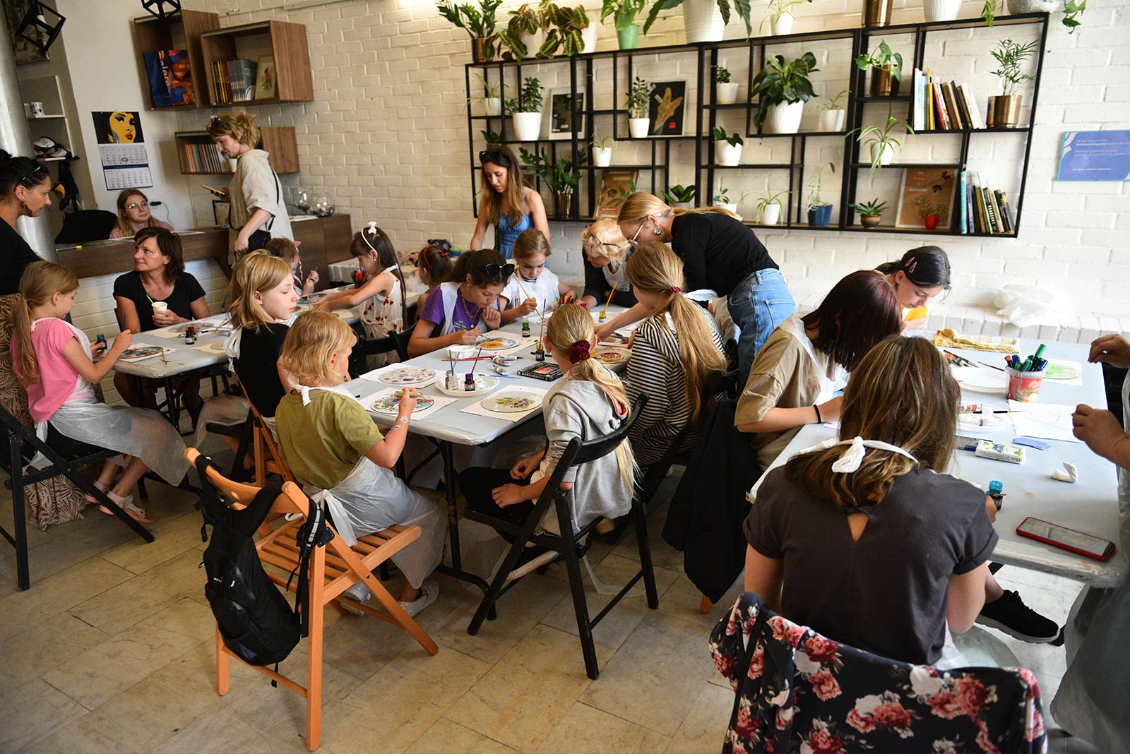 Odpoczywają, tworzą i rozmawiają o sztuce i sztuce życia