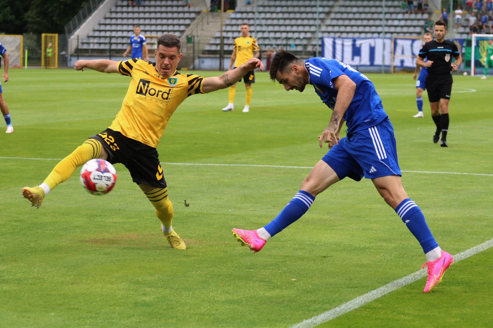 Miedź Legnica wygrała z GKS Katowice! Drygas bohaterem