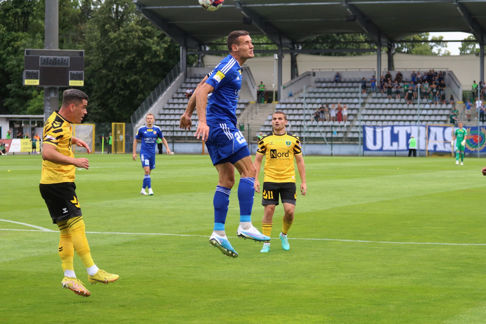 Miedź Legnica wygrała z GKS Katowice! Drygas bohaterem