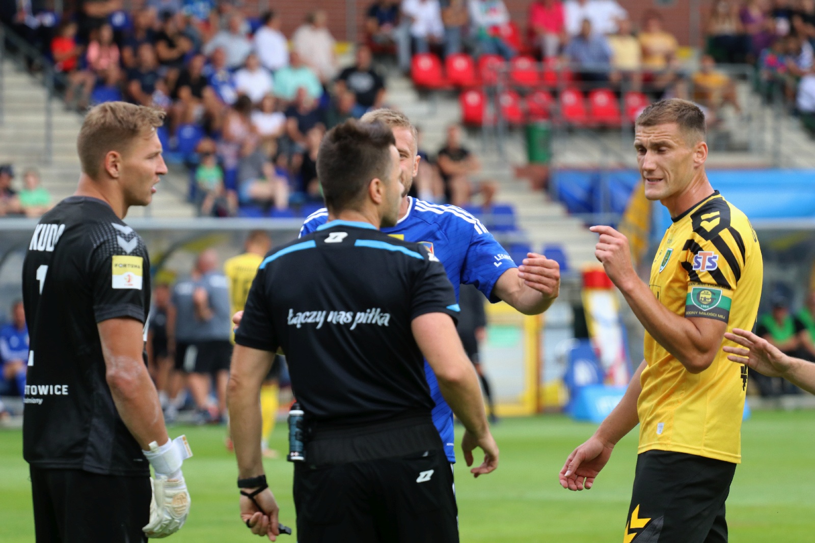 Miedź Legnica wygrała z GKS Katowice! Drygas bohaterem
