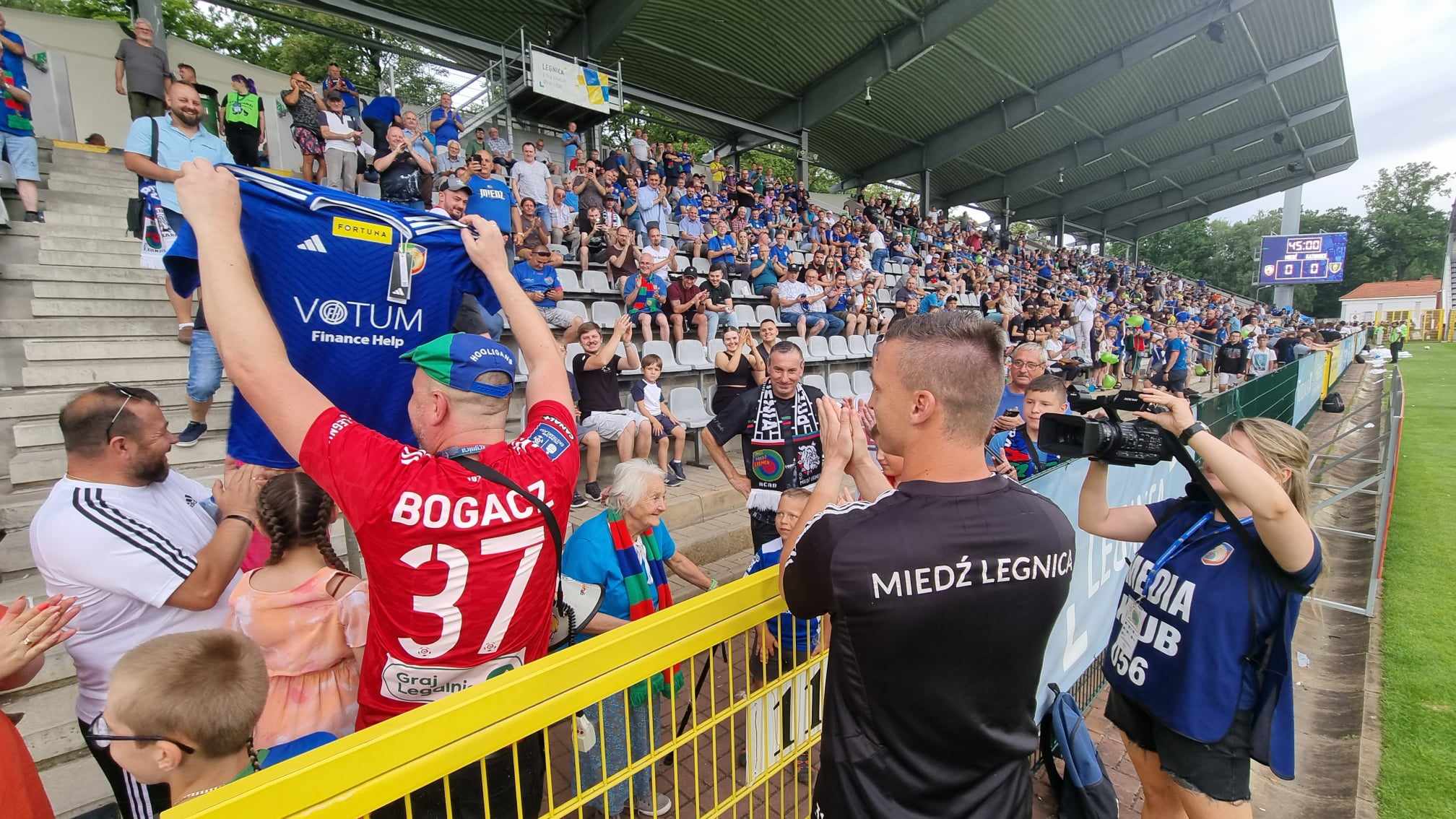 Ponad cztery tysiące kibiców na meczu Miedzi z GKS-em