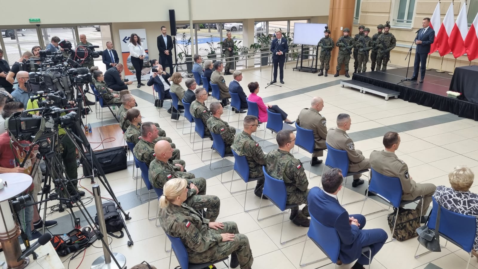 Minister Obrony Narodowej i Marszałek Sejmu RP w Legnicy