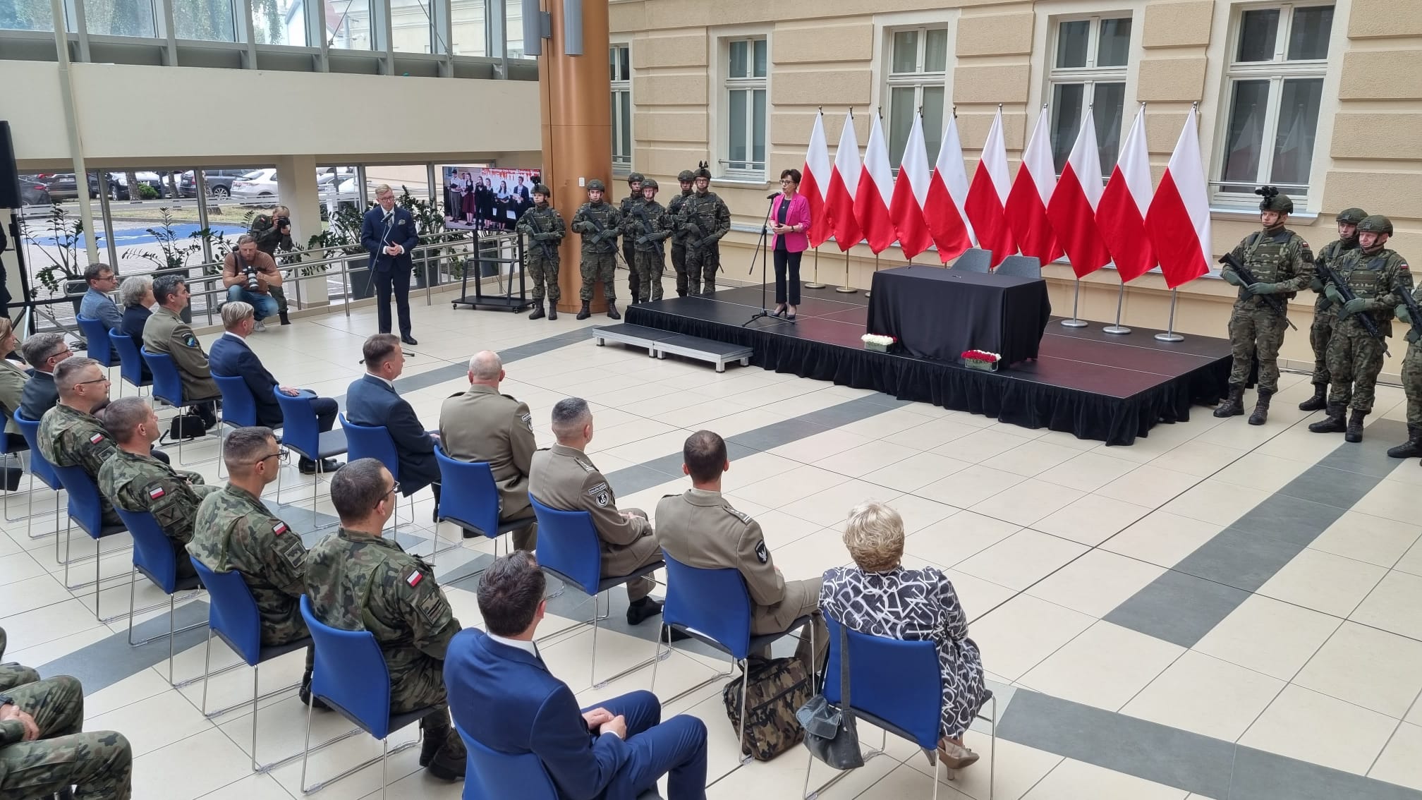Minister Obrony Narodowej i Marszałek Sejmu RP w Legnicy