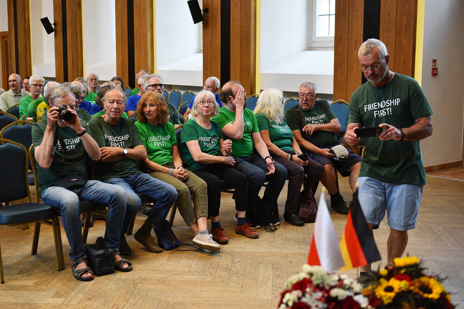 Tadeusz Krzakowski podpisał Deklarację Pokoju i Przyjaźni