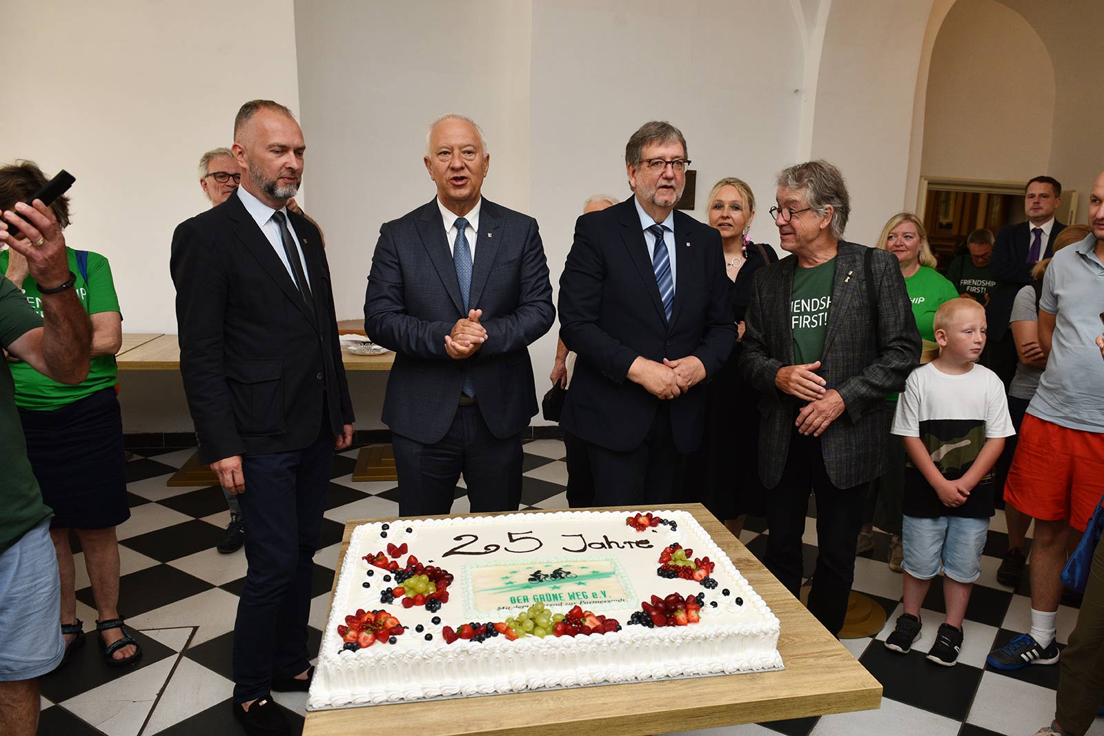 Tadeusz Krzakowski podpisał Deklarację Pokoju i Przyjaźni