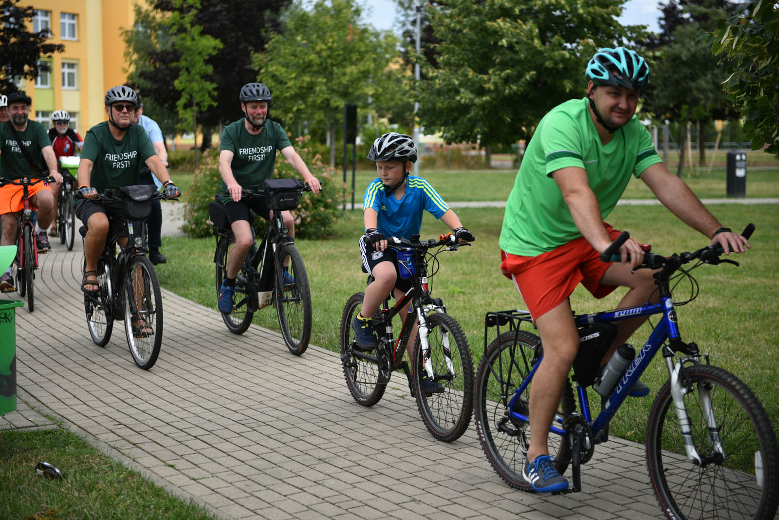 Pojechali na rowerach śladami smaków Czyngis Chana