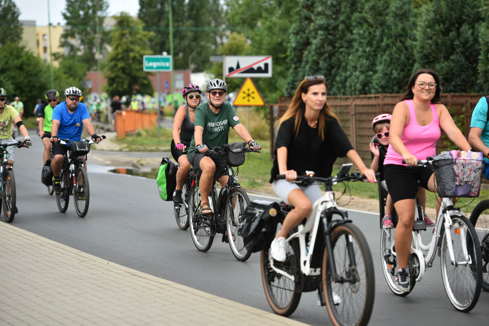 Pojechali na rowerach śladami smaków Czyngis Chana