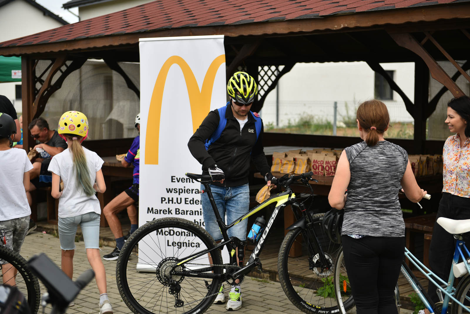 Pojechali na rowerach śladami smaków Czyngis Chana