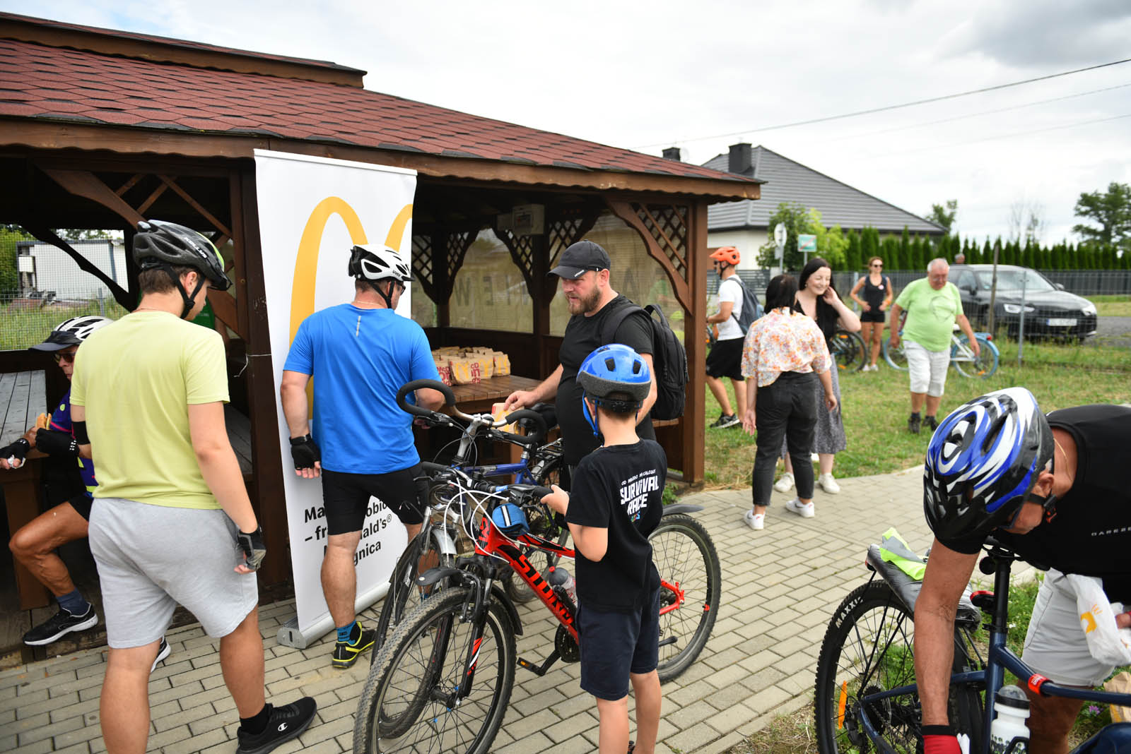 Pojechali na rowerach śladami smaków Czyngis Chana