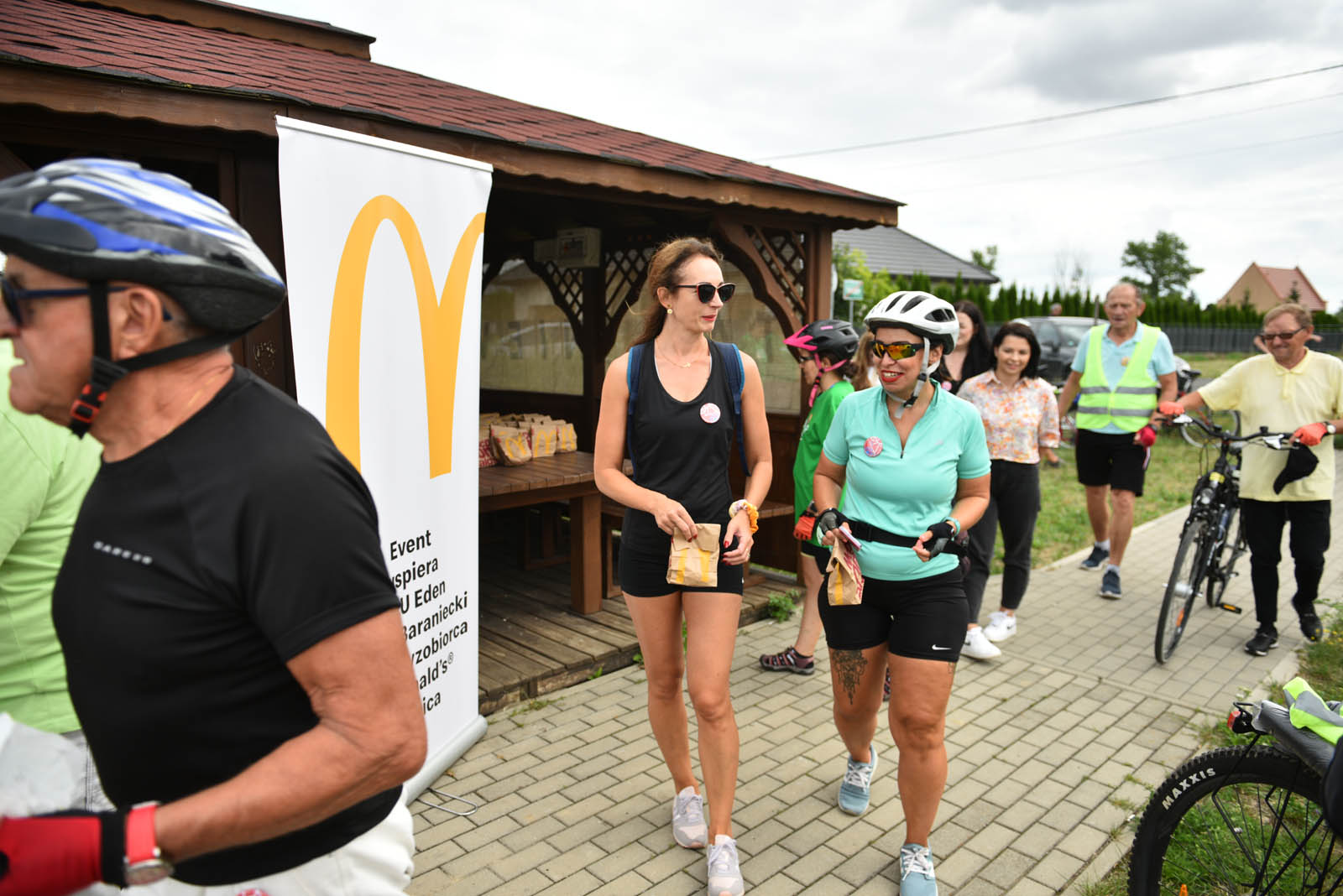 Pojechali na rowerach śladami smaków Czyngis Chana