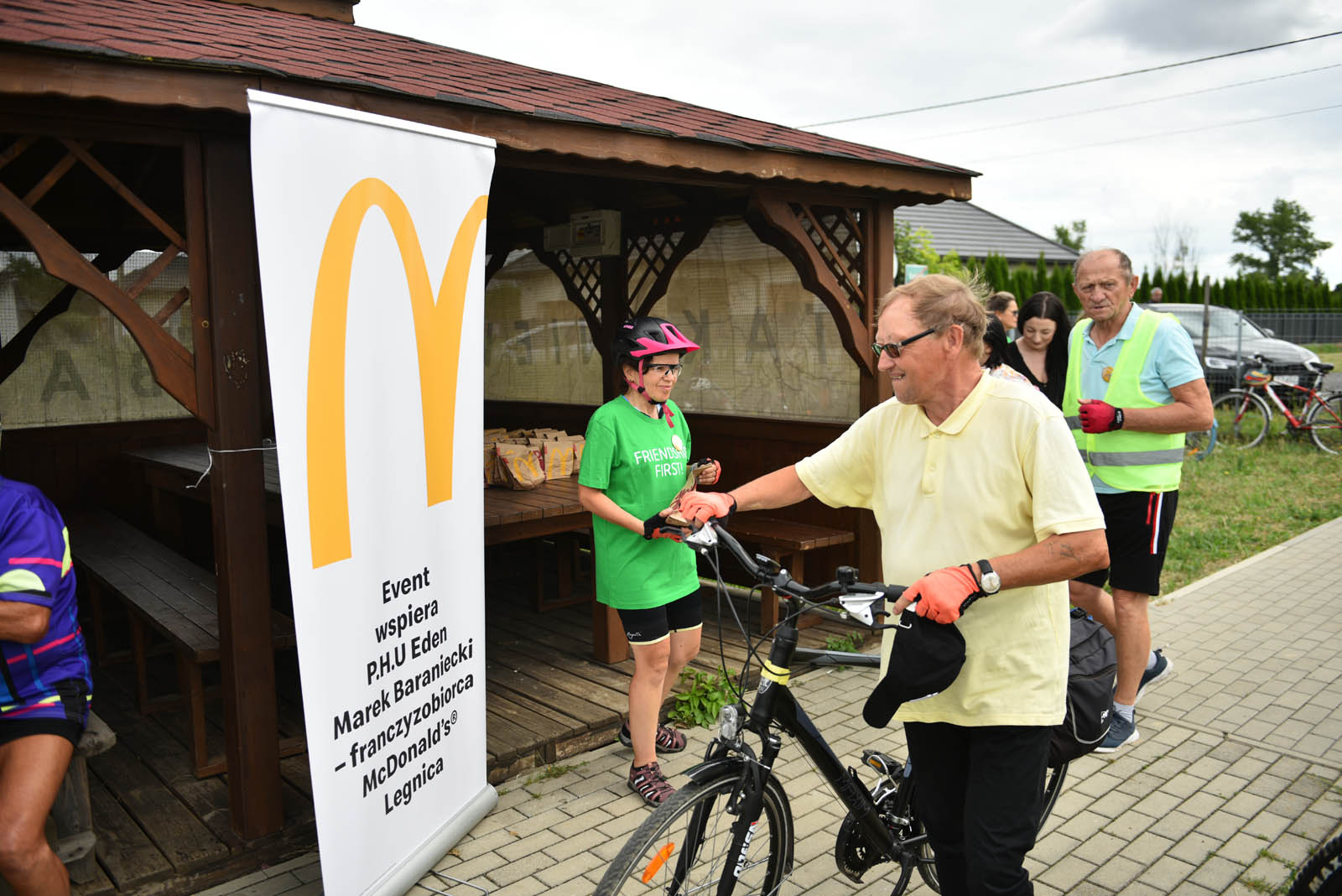 Pojechali na rowerach śladami smaków Czyngis Chana
