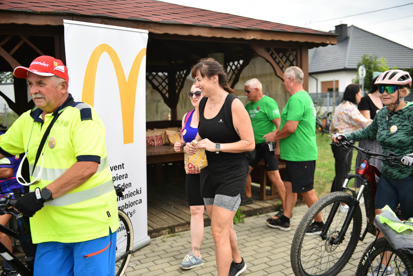 Pojechali na rowerach śladami smaków Czyngis Chana