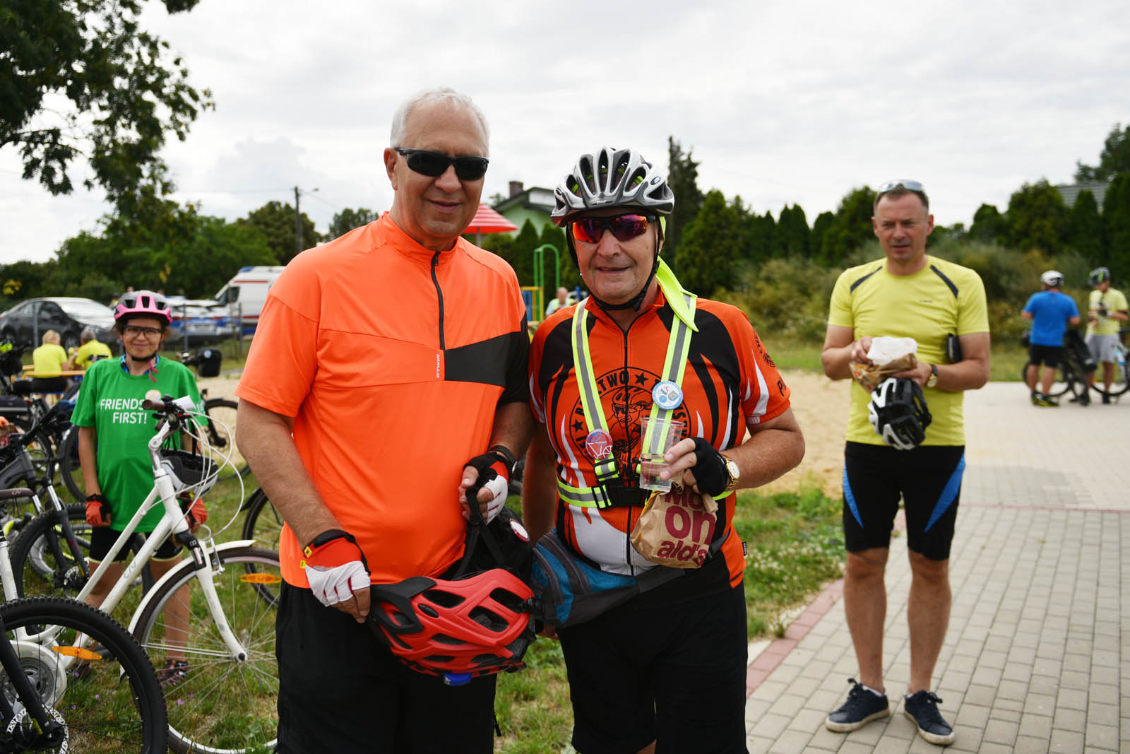 Pojechali na rowerach śladami smaków Czyngis Chana