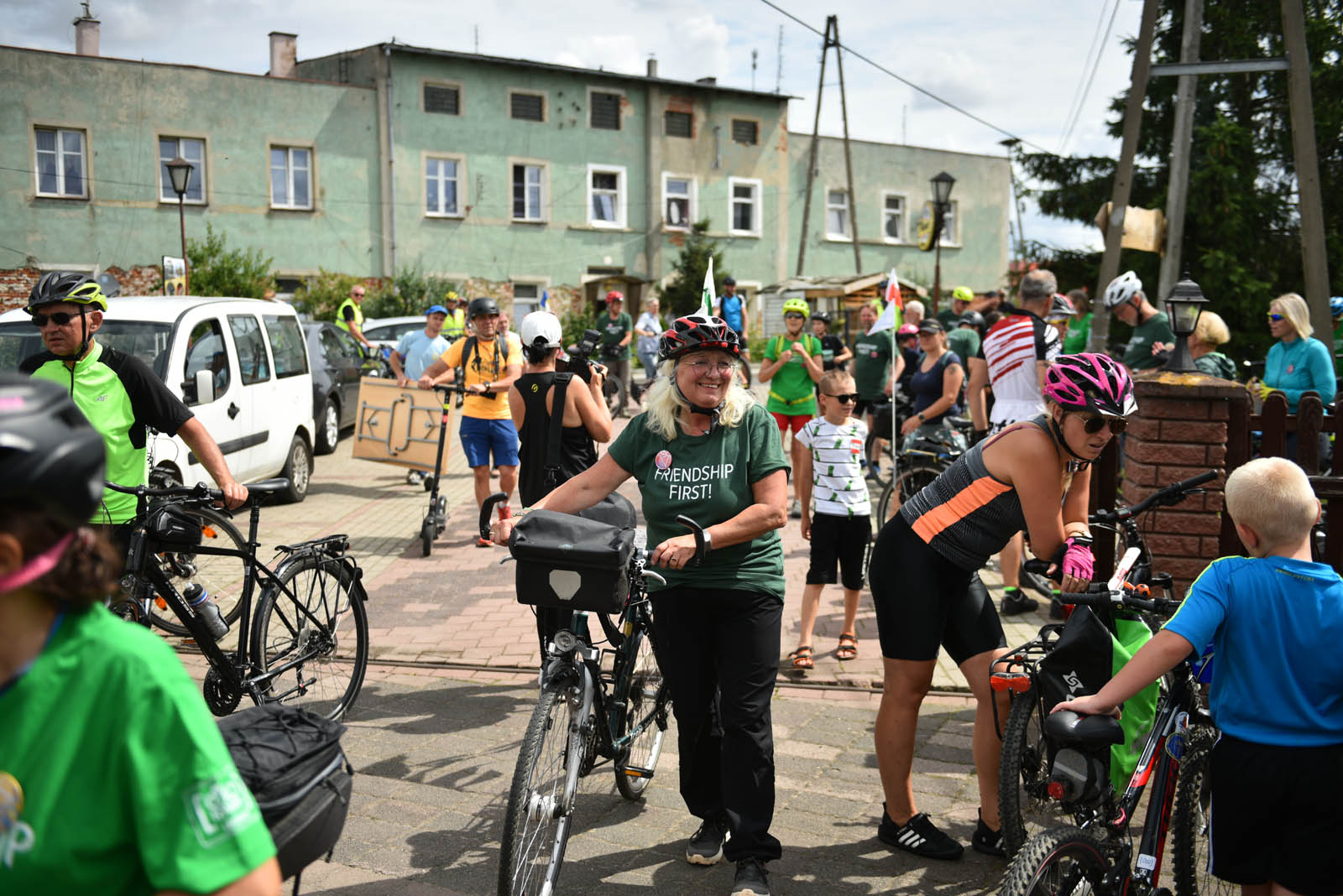 Pojechali na rowerach śladami smaków Czyngis Chana