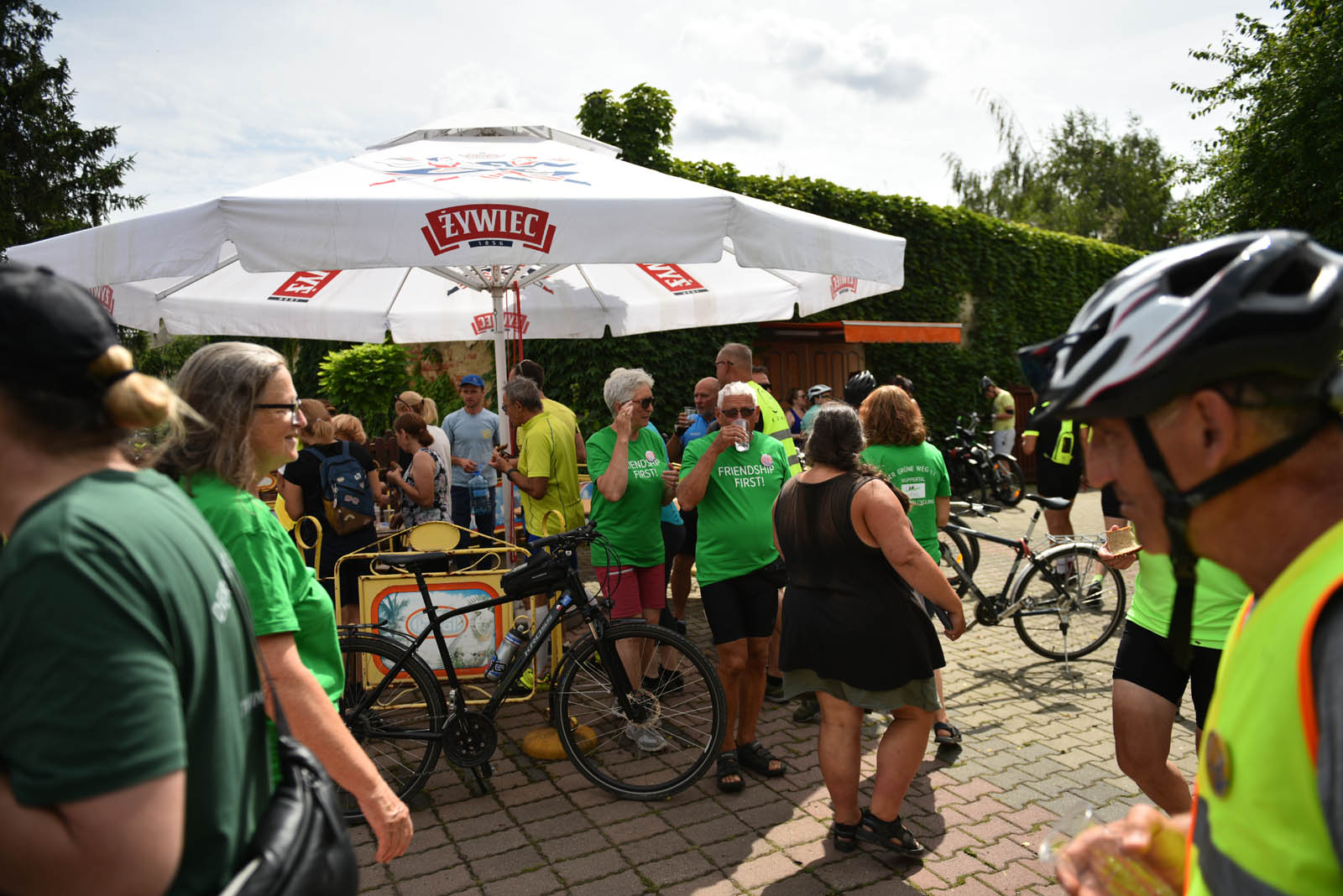 Pojechali na rowerach śladami smaków Czyngis Chana