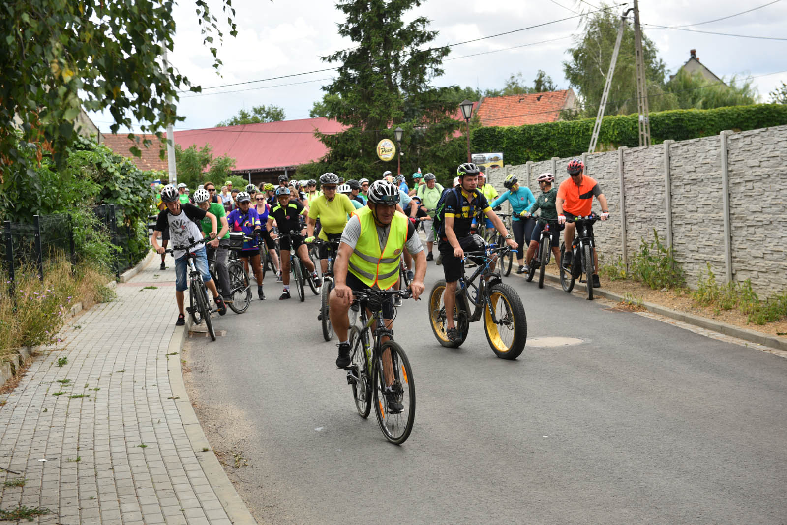 Pojechali na rowerach śladami smaków Czyngis Chana