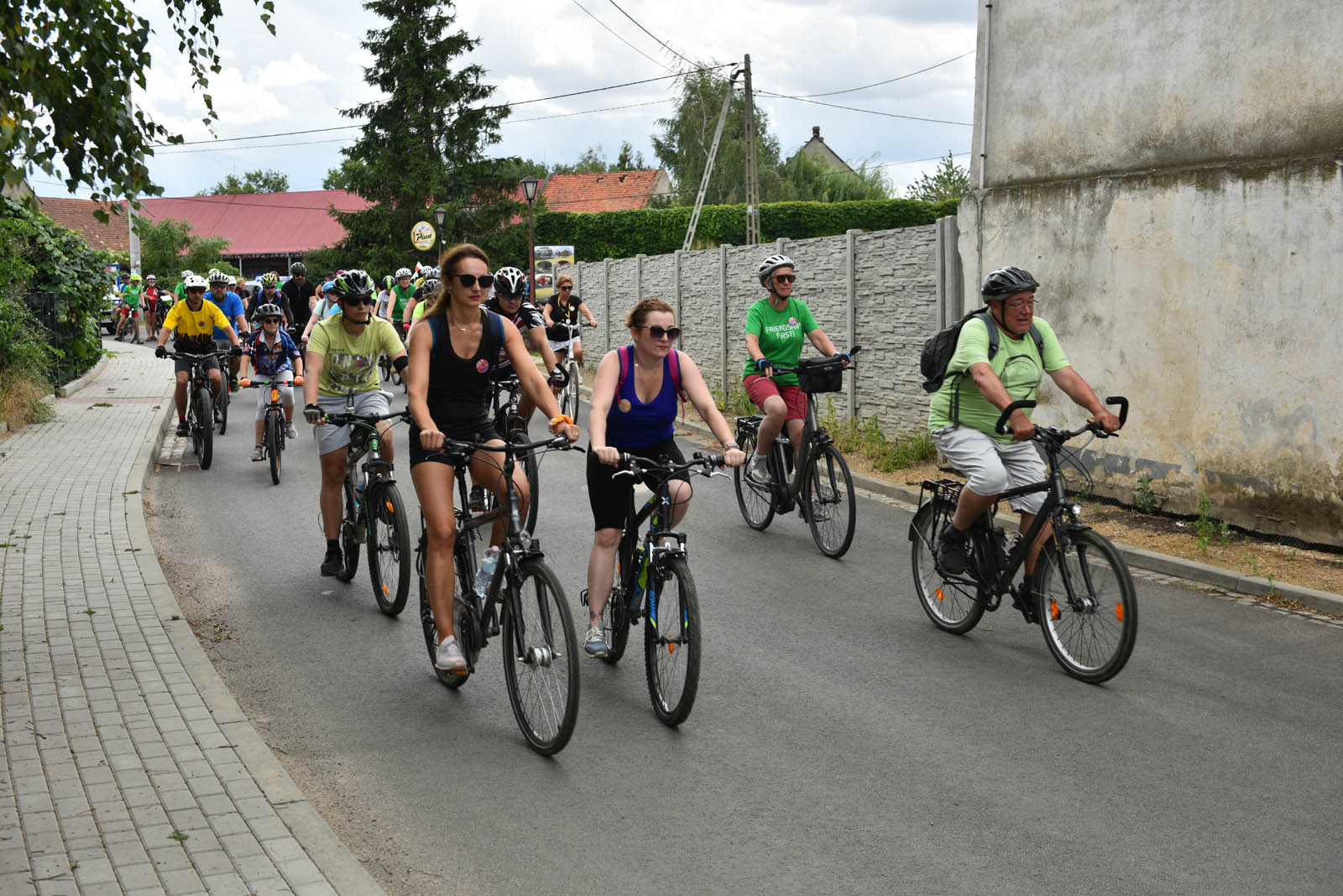 Pojechali na rowerach śladami smaków Czyngis Chana