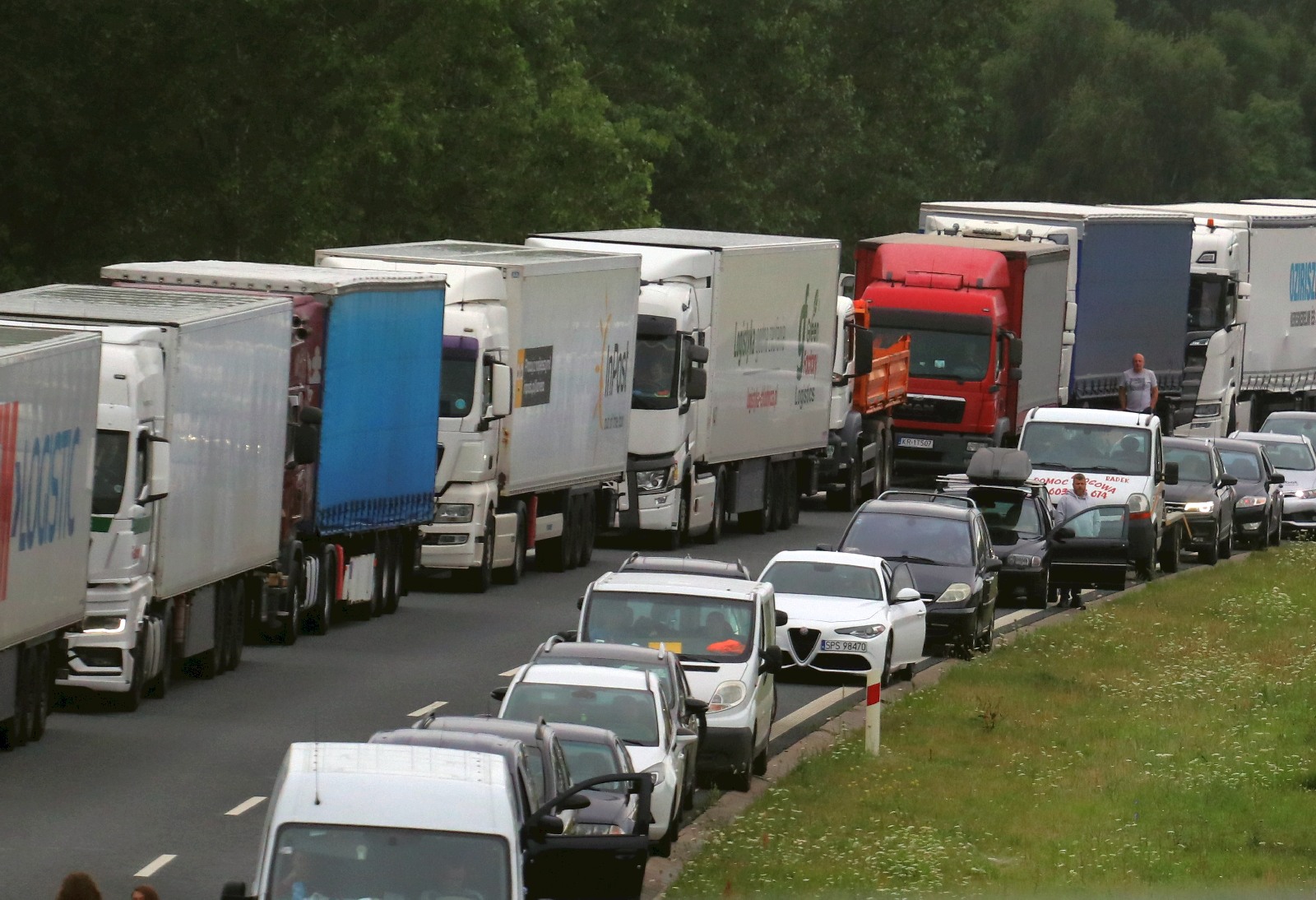 Kolizja i wypadek na S3. Droga zamknięta, są objazdy