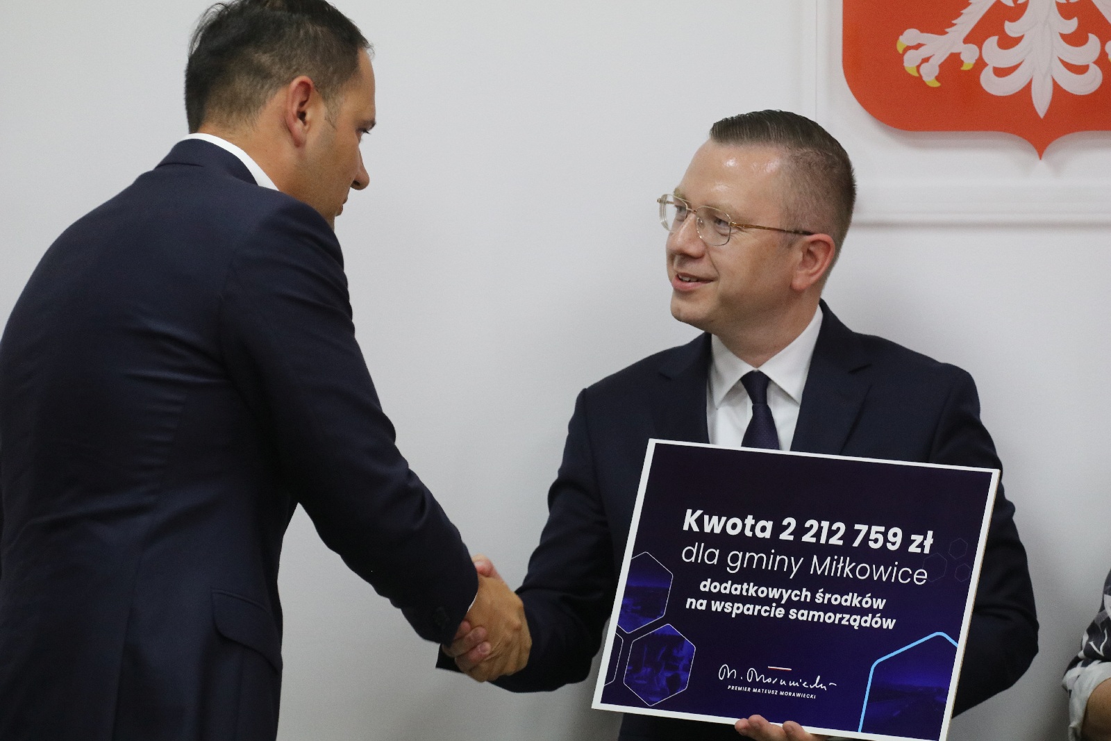 Minister Kubów wręczył rządowe promesy dla lokalnych samorządów