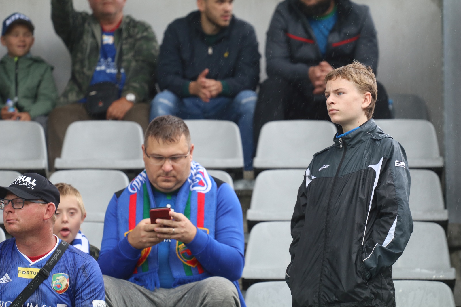 Trzy i pół tysiąca kibiców zasiadło na trybunach Miedzianki