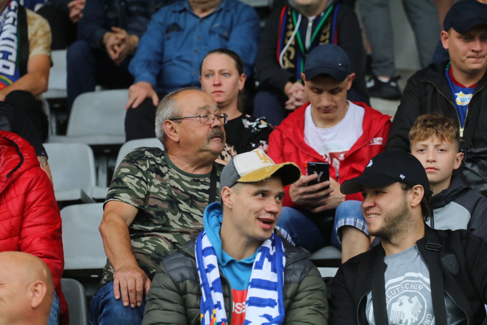 Trzy i pół tysiąca kibiców zasiadło na trybunach Miedzianki