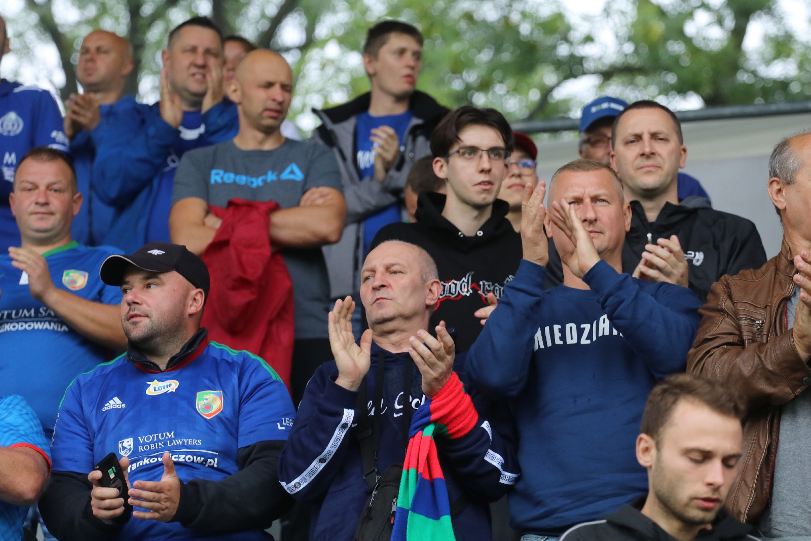 Trzy i pół tysiąca kibiców zasiadło na trybunach Miedzianki