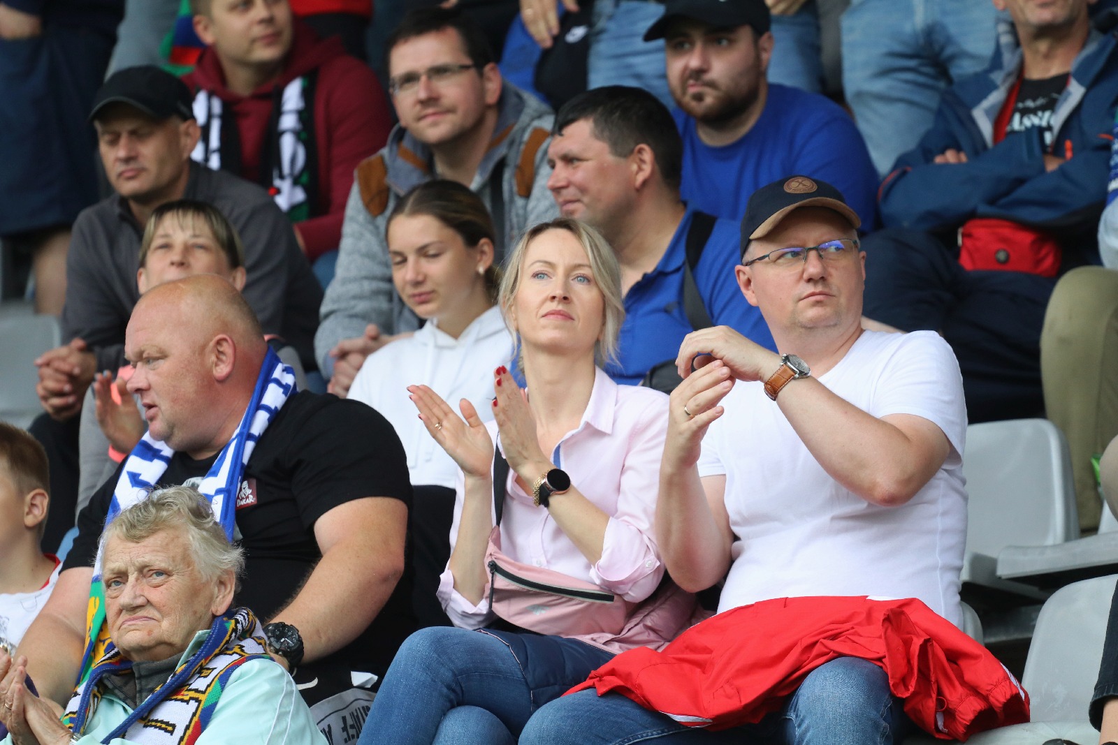 Trzy i pół tysiąca kibiców zasiadło na trybunach Miedzianki
