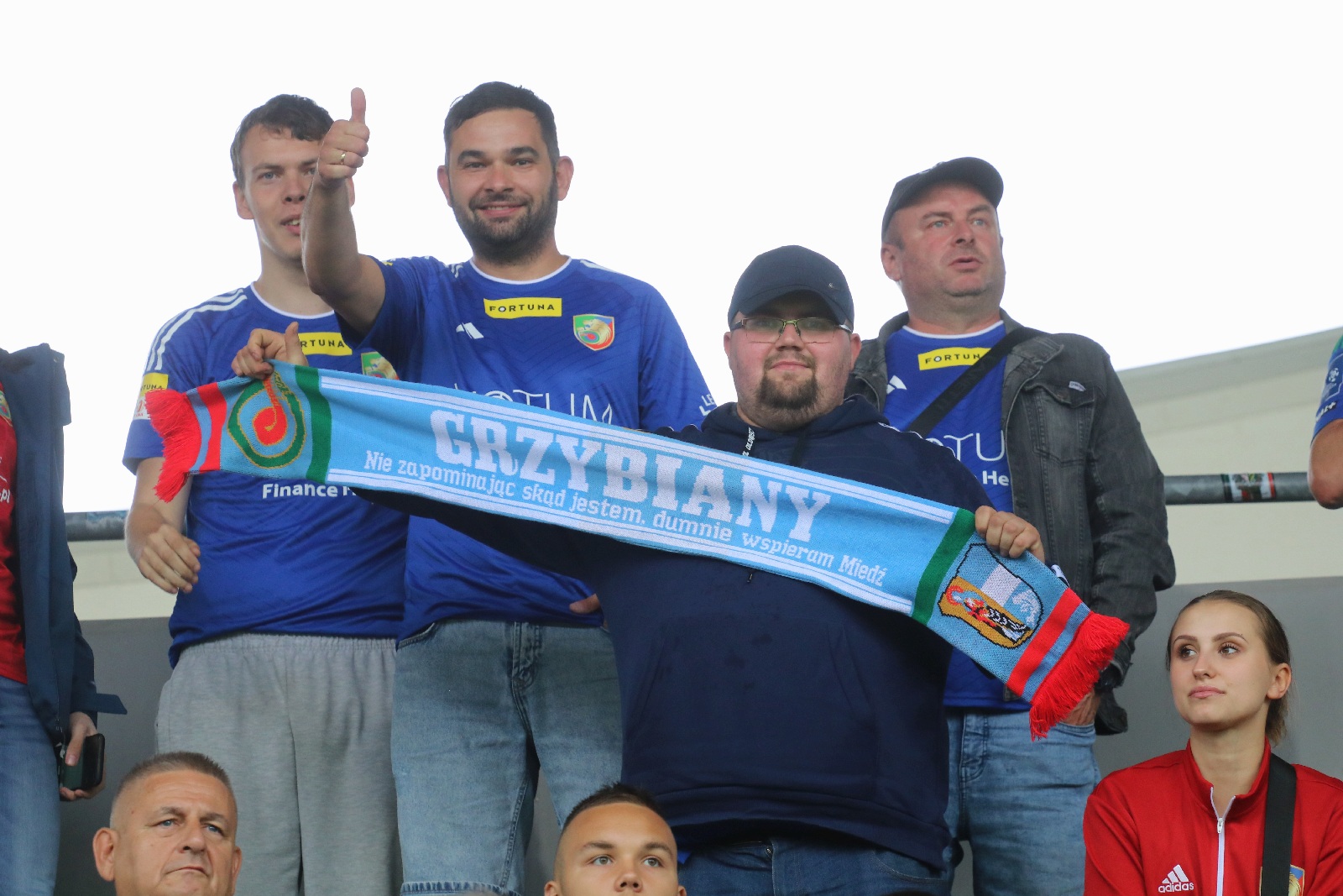 Trzy i pół tysiąca kibiców zasiadło na trybunach Miedzianki