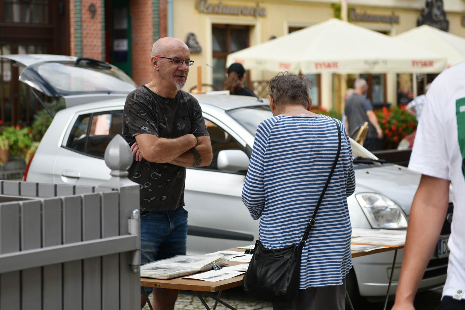 Na legnickim jarmarku staroci kupisz prawdziwe perełki