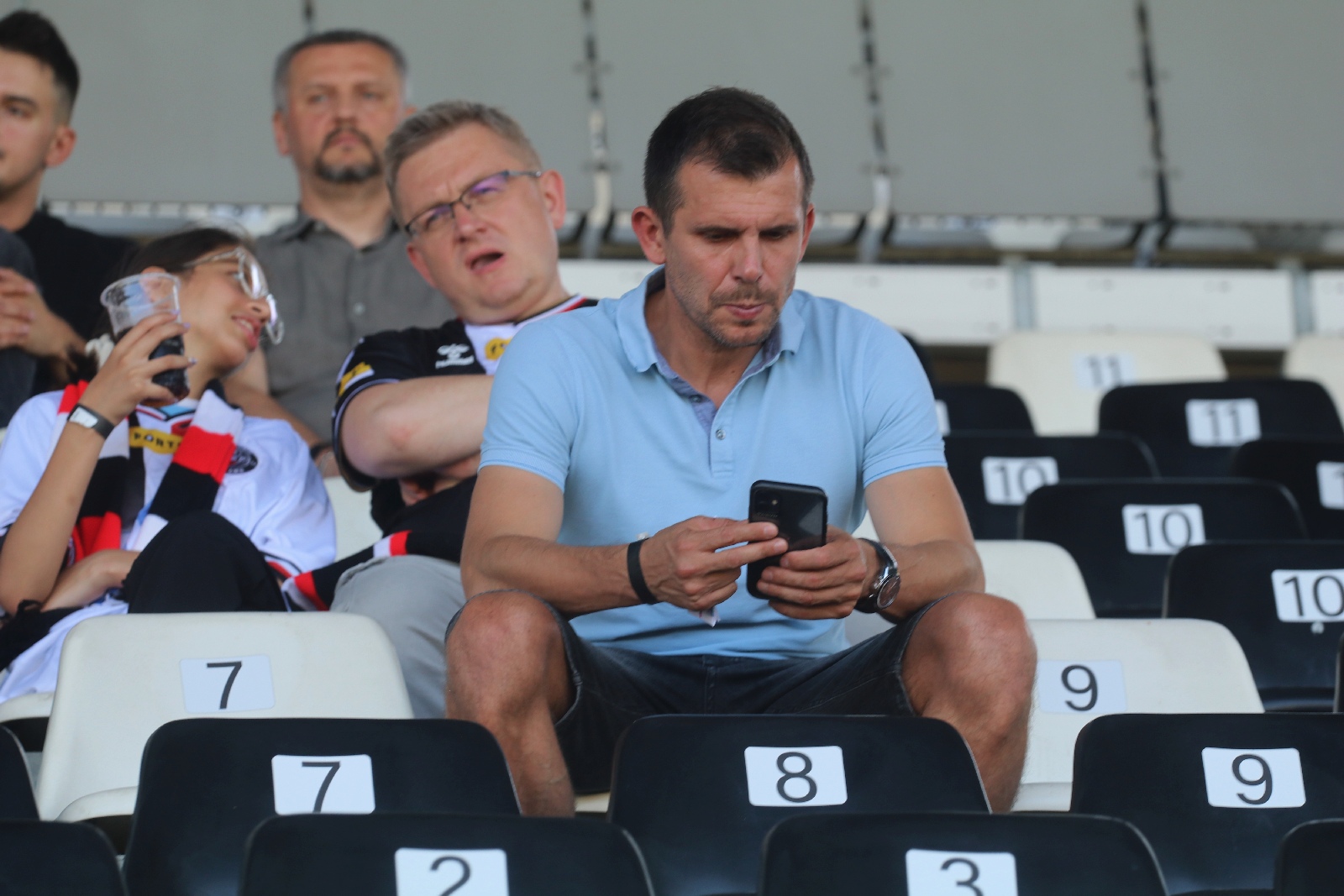 Potężną dawkę emocji zafundowali piłkarze Miedzi Legnica
