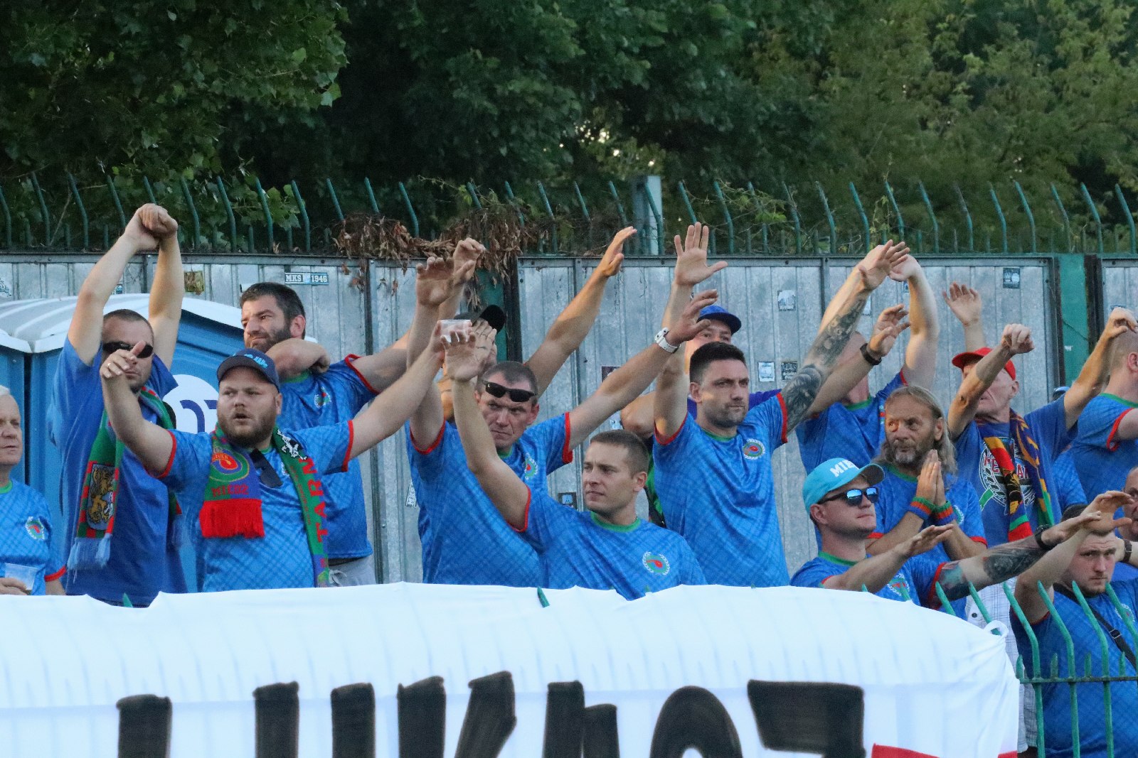 Potężną dawkę emocji zafundowali piłkarze Miedzi Legnica
