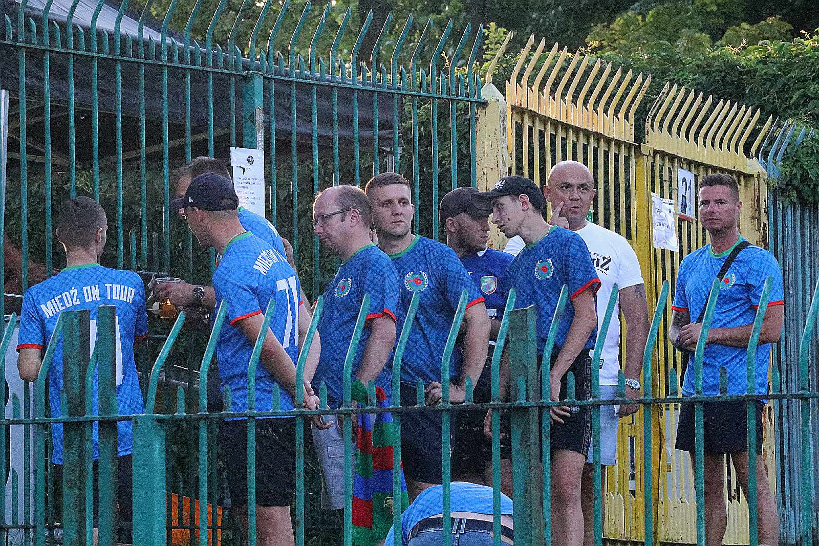 Potężną dawkę emocji zafundowali piłkarze Miedzi Legnica