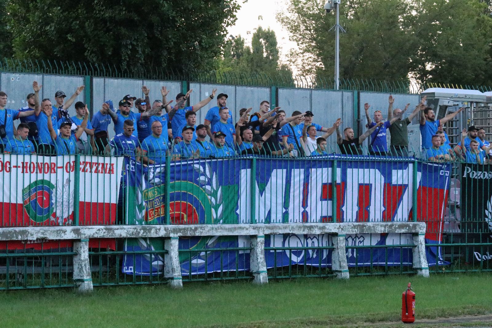 Potężną dawkę emocji zafundowali piłkarze Miedzi Legnica