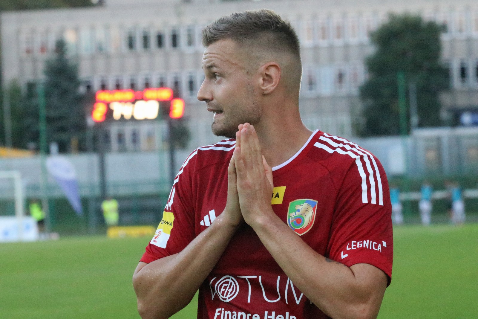 Potężną dawkę emocji zafundowali piłkarze Miedzi Legnica