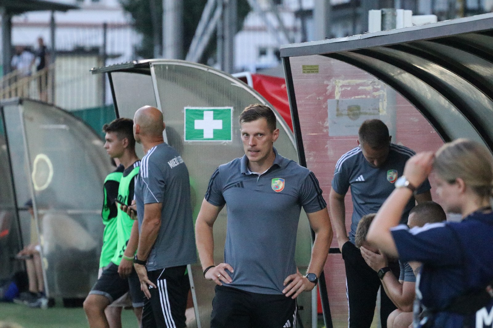 Potężną dawkę emocji zafundowali piłkarze Miedzi Legnica