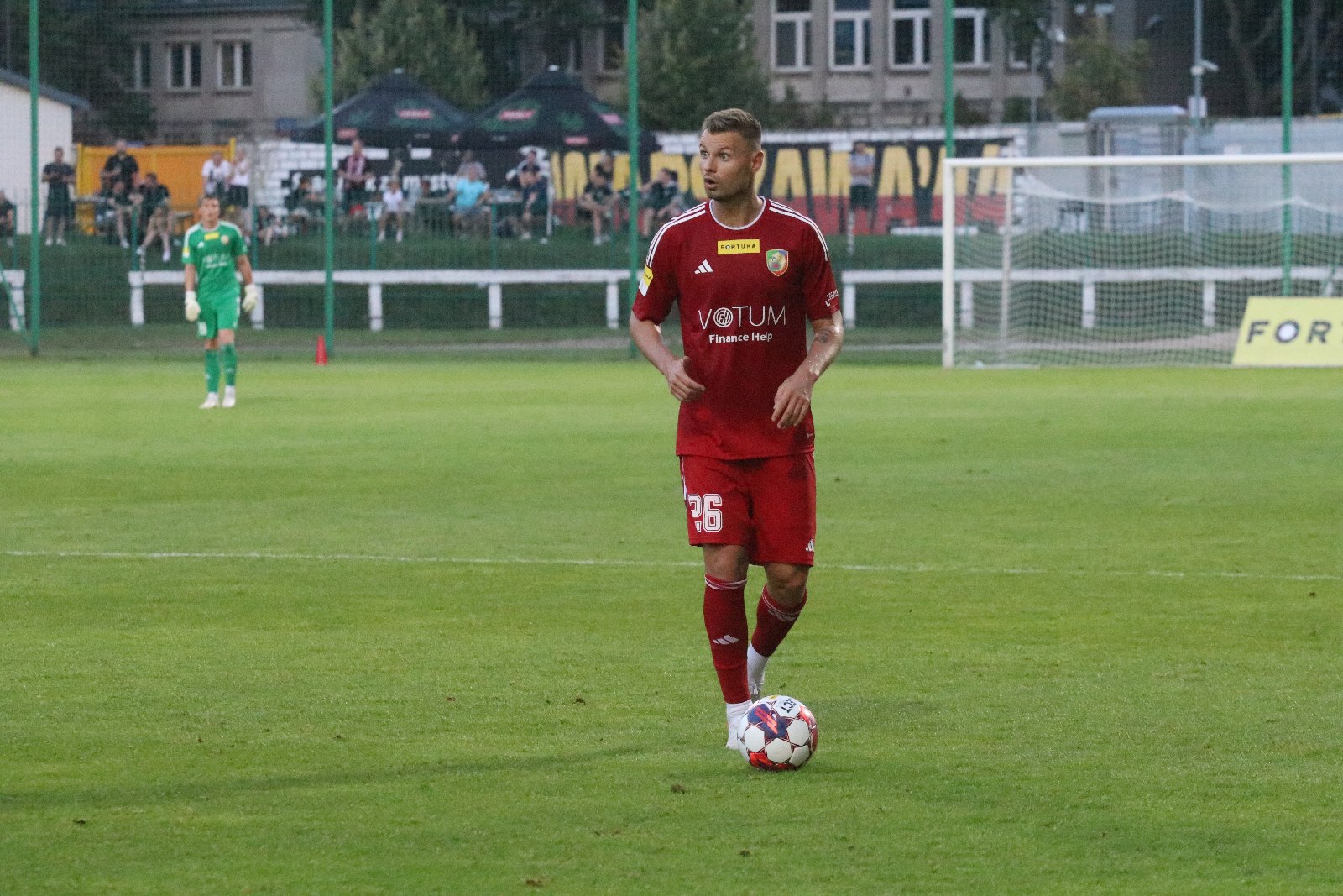 Potężną dawkę emocji zafundowali piłkarze Miedzi Legnica