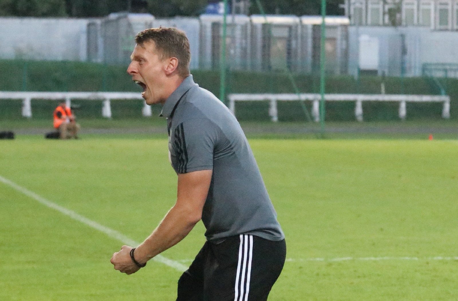 Potężną dawkę emocji zafundowali piłkarze Miedzi Legnica
