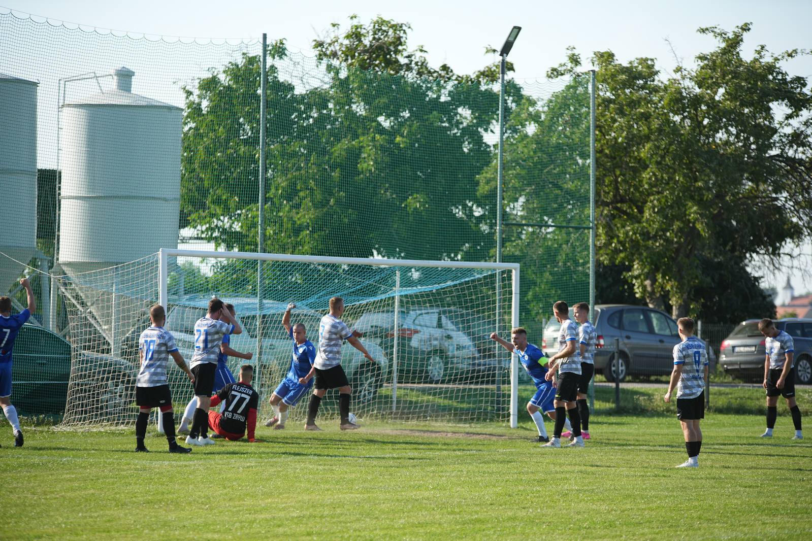Derby gminy w Kłębanowicach. Błękitni pokonali Zryw   
