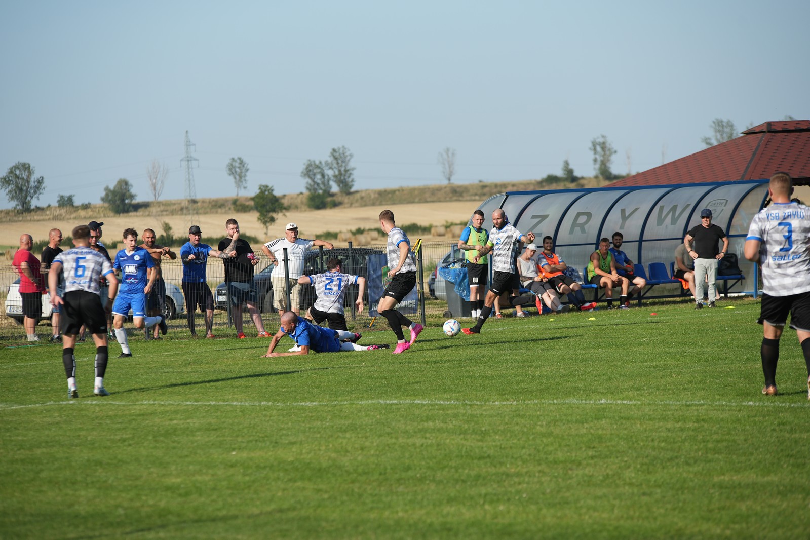 Derby gminy w Kłębanowicach. Błękitni pokonali Zryw   
