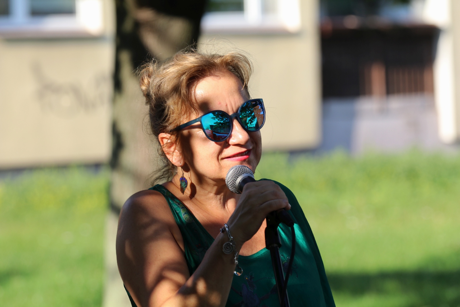 Teatralny Piknik Sąsiedzki na legnickich Piekarach    	