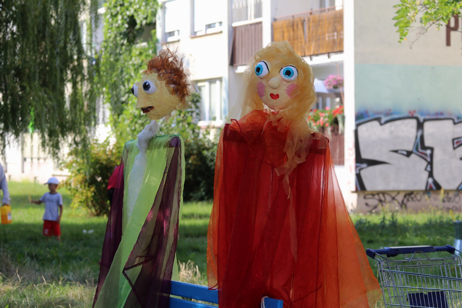 Teatralny Piknik Sąsiedzki na legnickich Piekarach    	