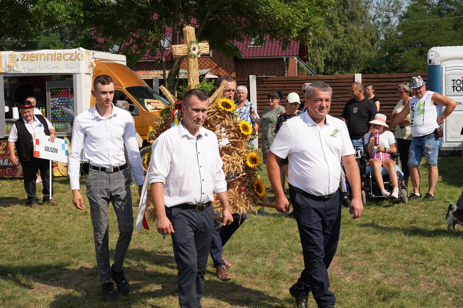 Tegoroczne dożynki gminno - powiatwe odbyły się w Rokitkach