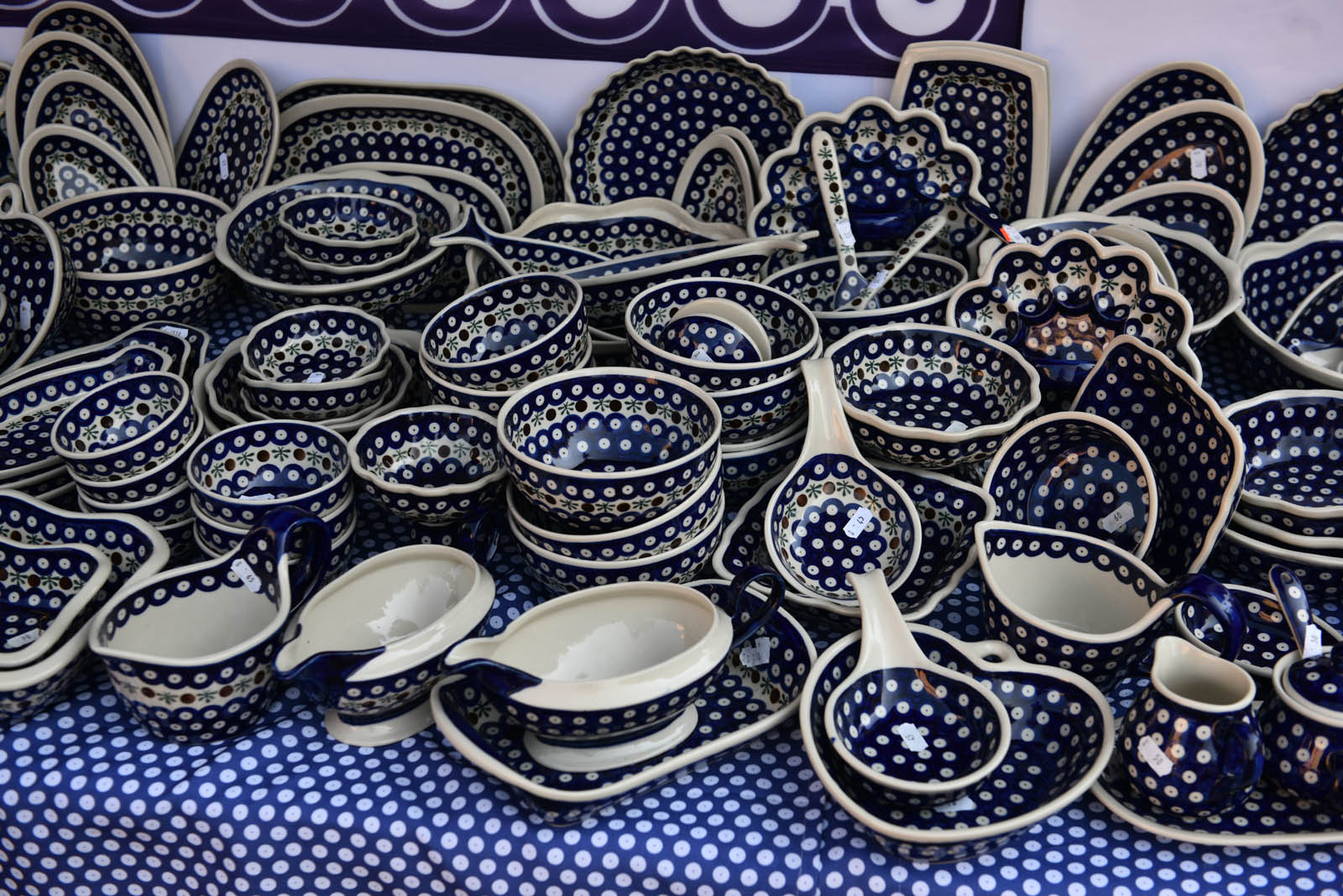 Porcelanowe cudeńka można znaleźć w Bolesławcu