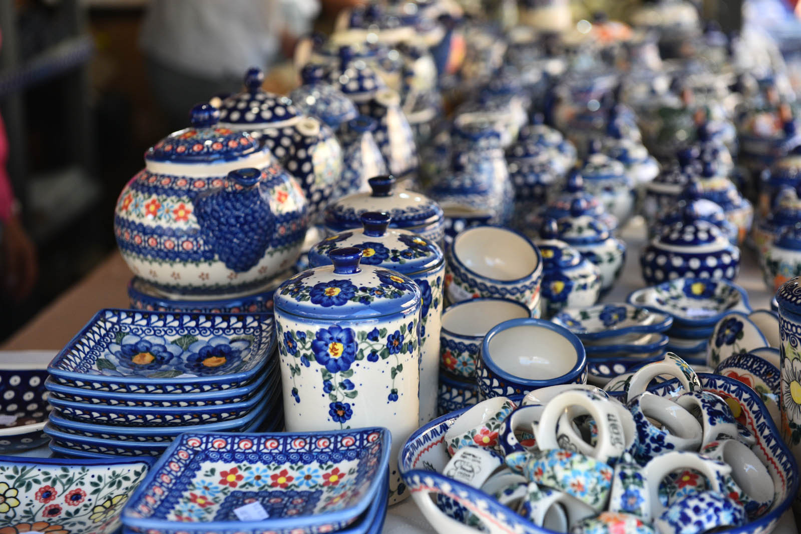 Porcelanowe cudeńka można znaleźć w Bolesławcu