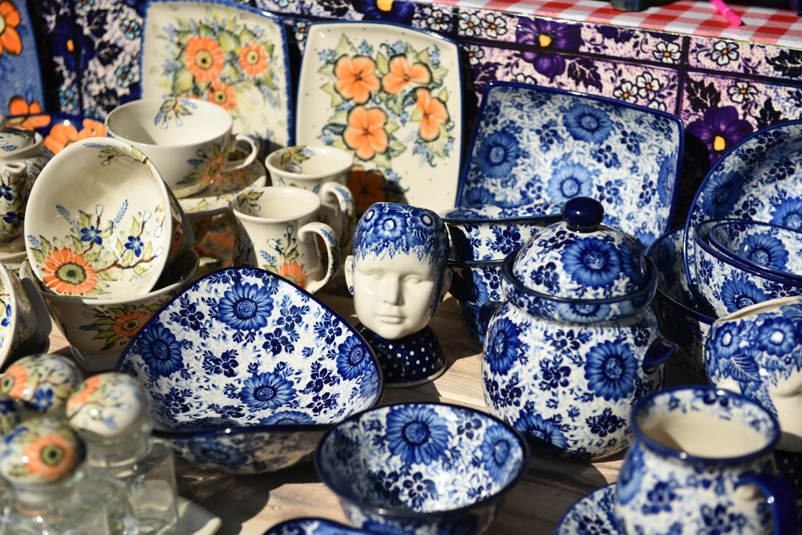 Porcelanowe cudeńka można znaleźć w Bolesławcu